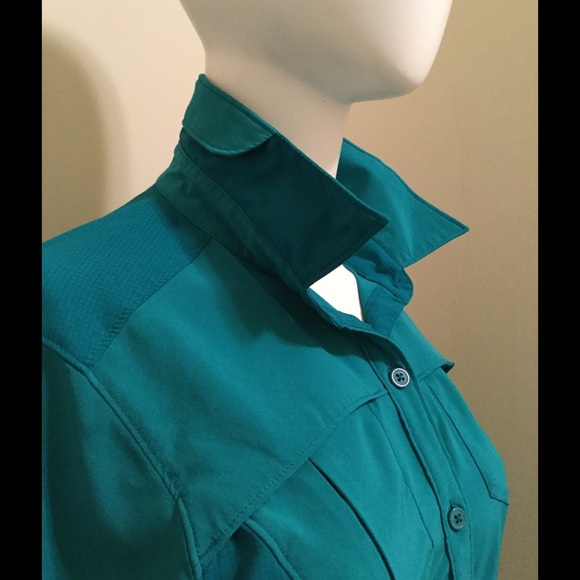 Columbia sport top . - Picture 1 of 4